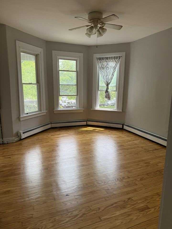21 Williams St - Photo 6 of 6