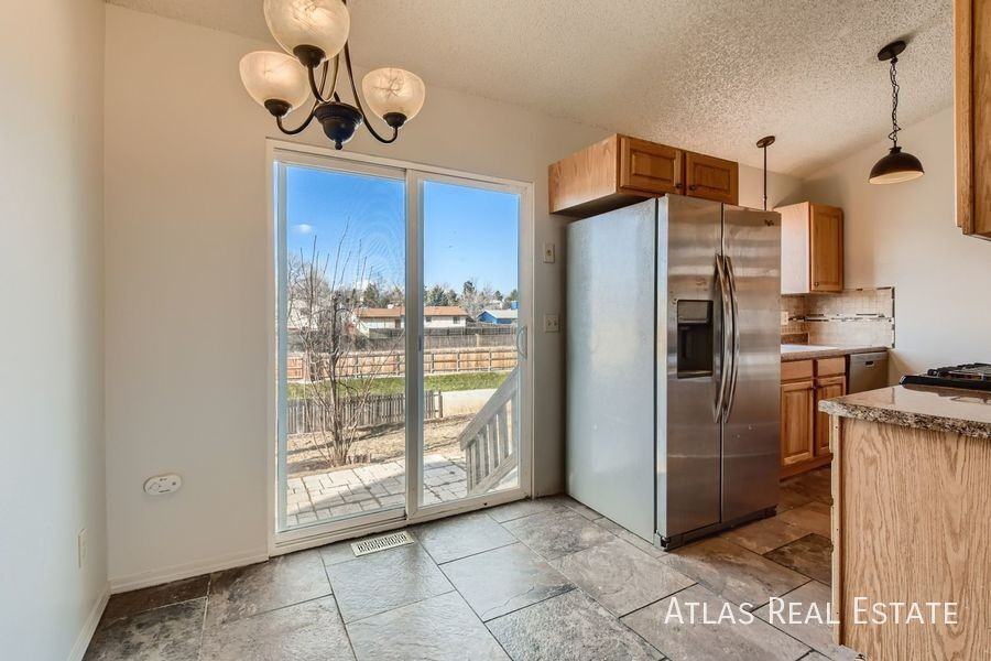 7790 Belford Dr - Photo 4 of 16