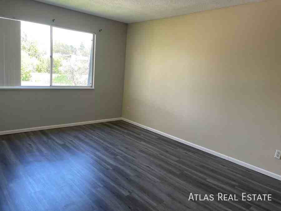 280 E Highline Cir #301 - Photo 6 of 23