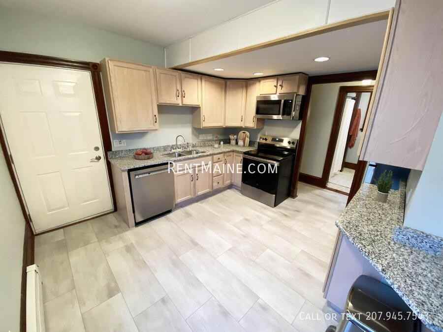 94 Otis St - Photo 3 of 9