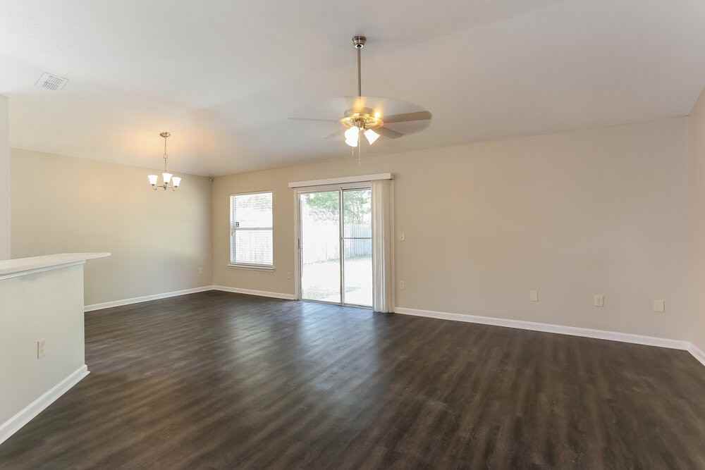 8349 Swanton Ln - Photo 4 of 16
