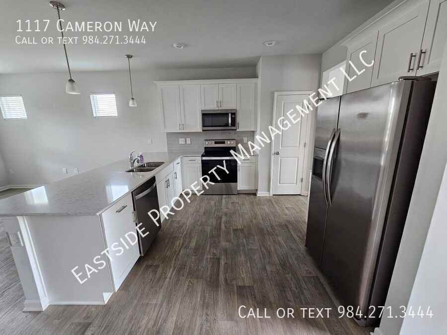 1117 Cameron Way - Photo 3 of 19