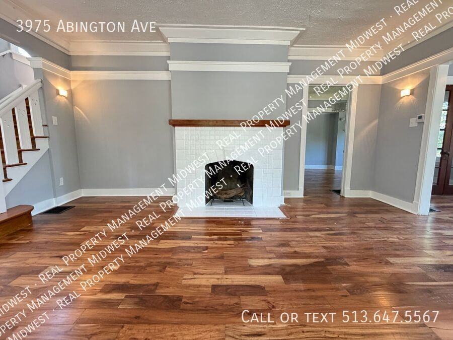 3975 Abington Ave - Photo 3 of 23