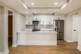 919 12th St Ne #202 - Photo 1 of 1