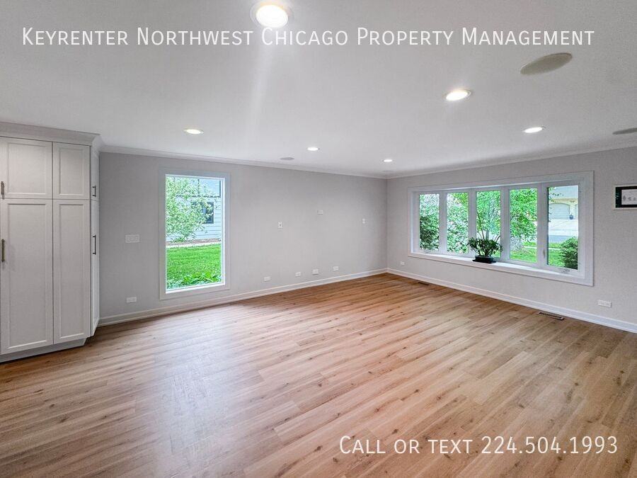 1028 Tiverton Ct - Photo 7 of 29