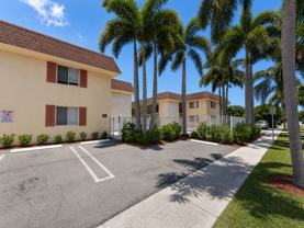 515 S Sequoia Dr - Photo 1 of 1