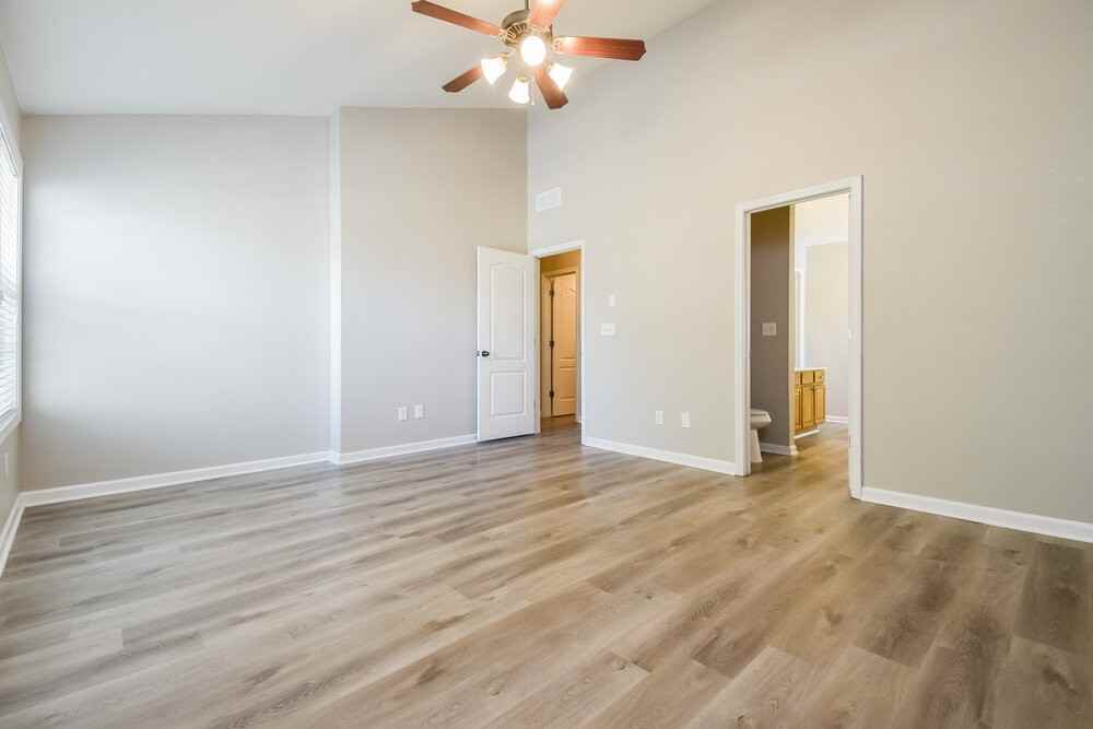 6933 Grand Hickory Dr - Photo 6 of 17