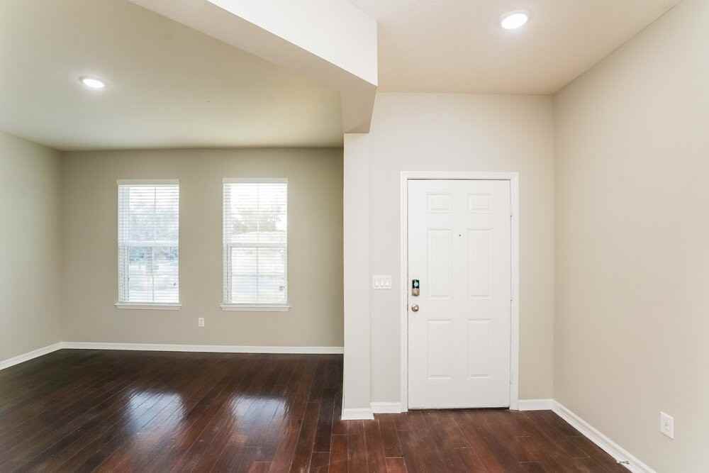 10141 Celtic Ash Dr - Photo 4 of 17