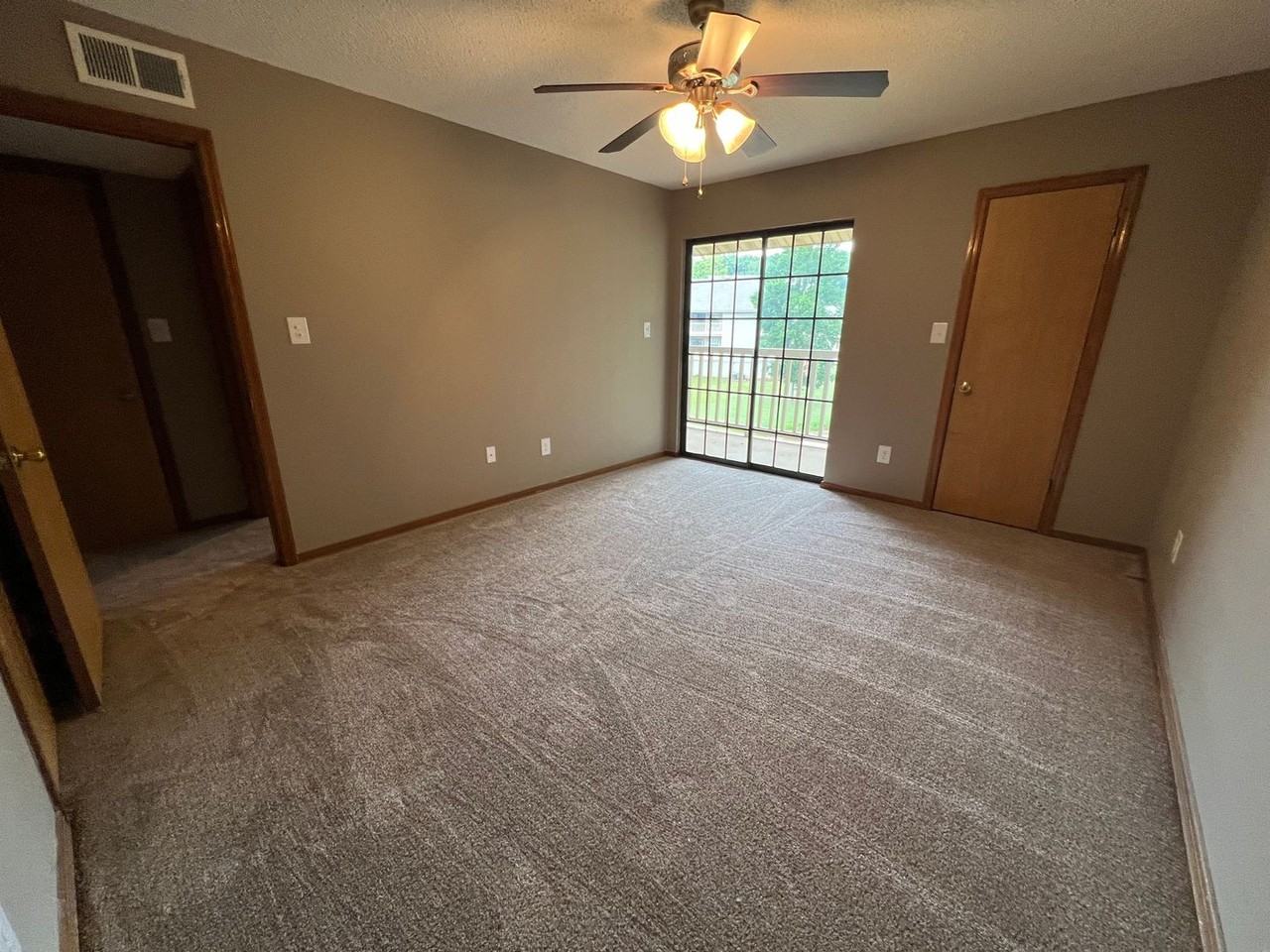 AV - Photo 6 of 22