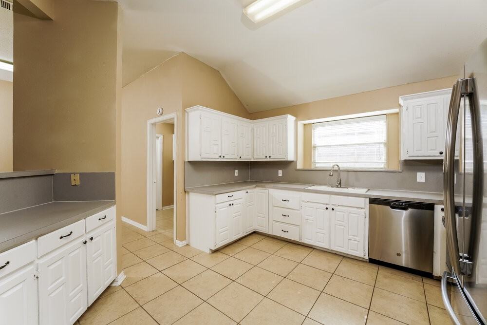 7921 Wayne Way - Photo 7 of 16