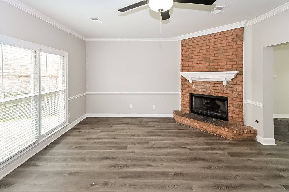 1776 Lichfield Ct - Photo 4 of 17