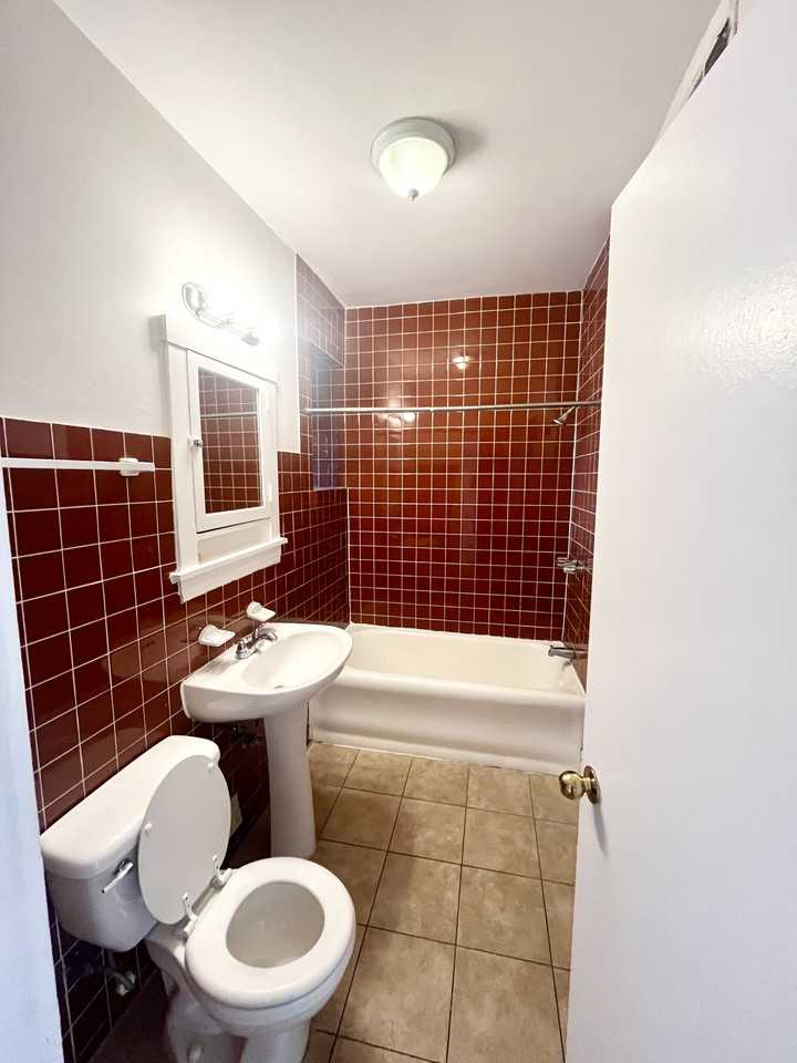 5042 W 21st Pl #8 - Photo 5 of 7