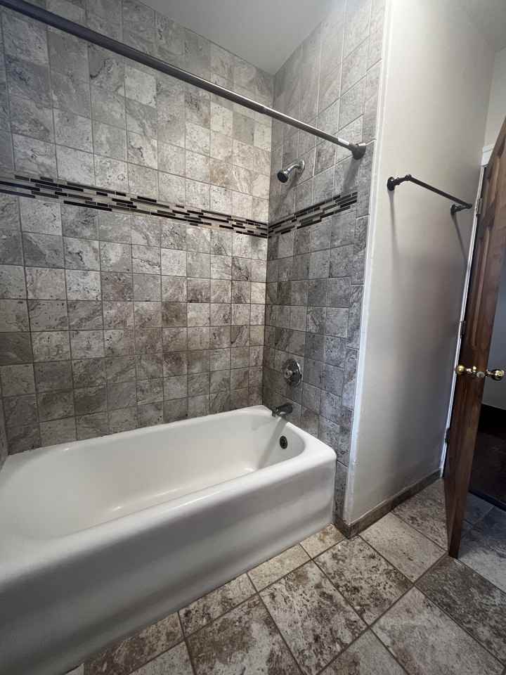 4305 W Palmer St #3 - Photo 7 of 8