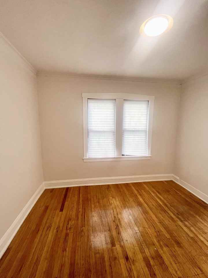 1327 N Lorel Ave #2W - Photo 2 of 12