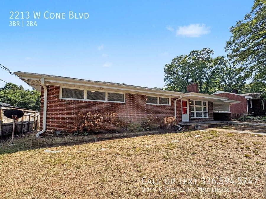 2213 W Cone Blvd - Photo 3 of 33
