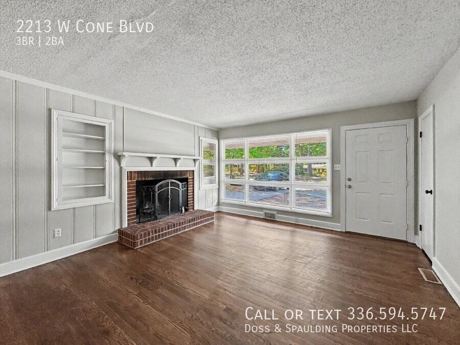 2213 W Cone Blvd - Photo 5 of 33