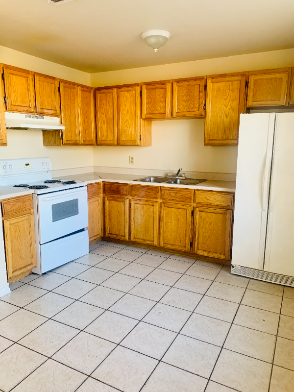 3414 Weeping Willow St - Photo 2 of 8