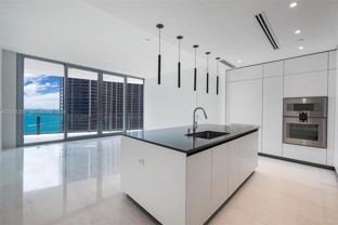Biscayne Blvd Way & SE 2nd Ave - Photo 1 of 1