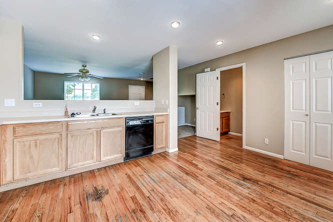 10700 Kimblewyck Cir - Photo 6 of 21