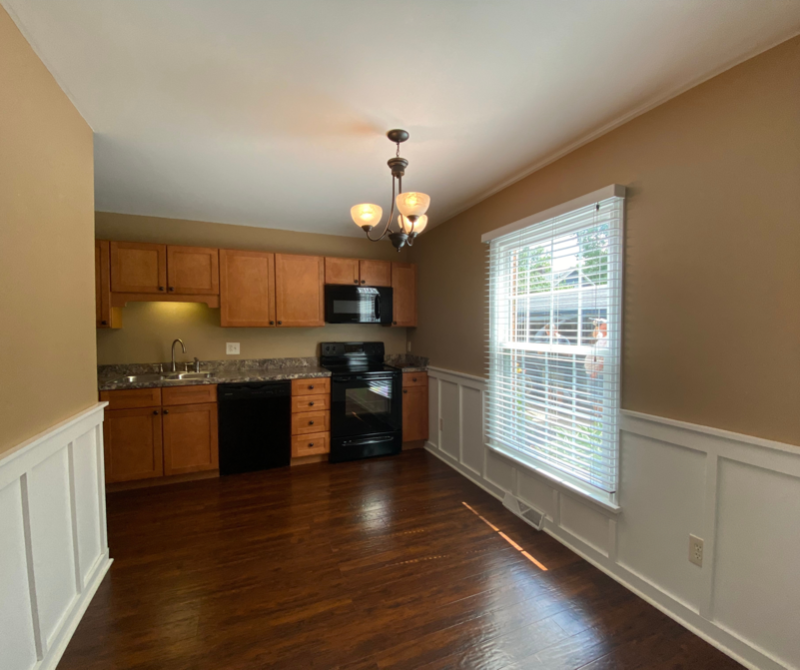 763 Mentor Ave - Photo 4 of 15