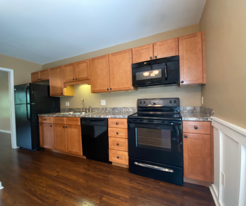 763 Mentor Ave - Photo 5 of 15