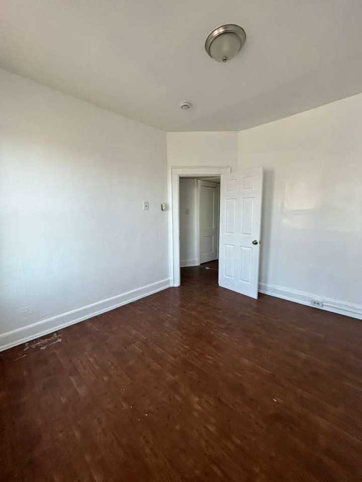 280 Verona Ave - Photo 5 of 35