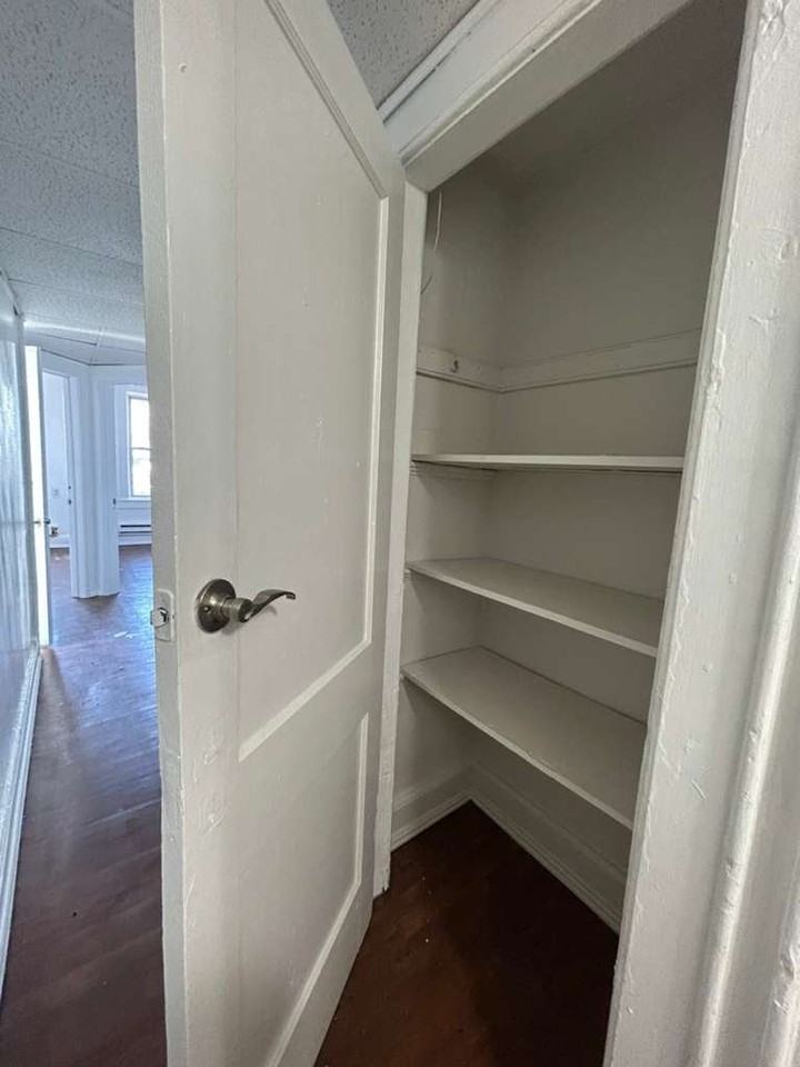 280 Verona Ave - Photo 7 of 35