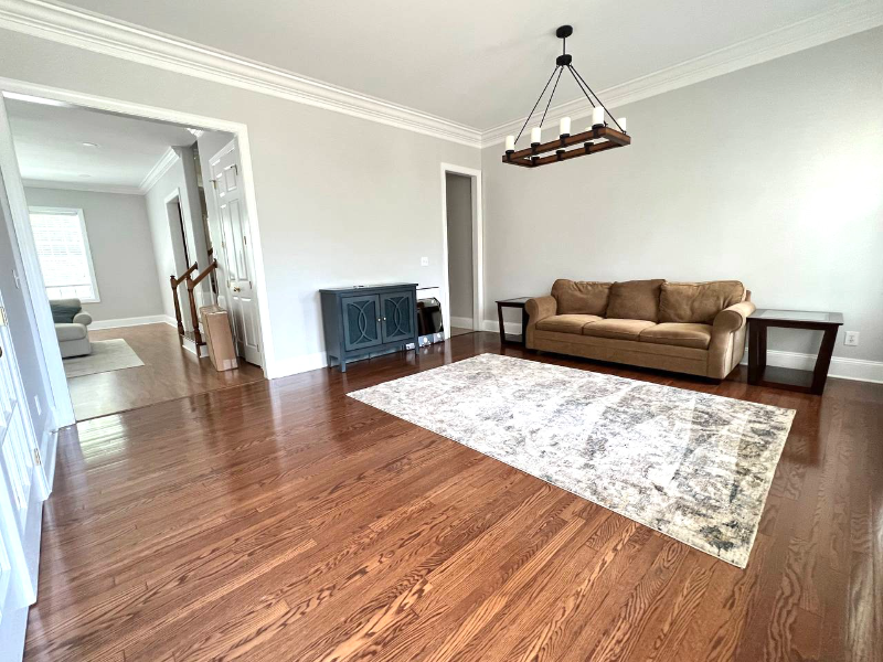 8022 Lansford Rd - Photo 7 of 37
