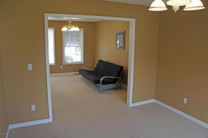600 Republic Rd - Photo 5 of 22