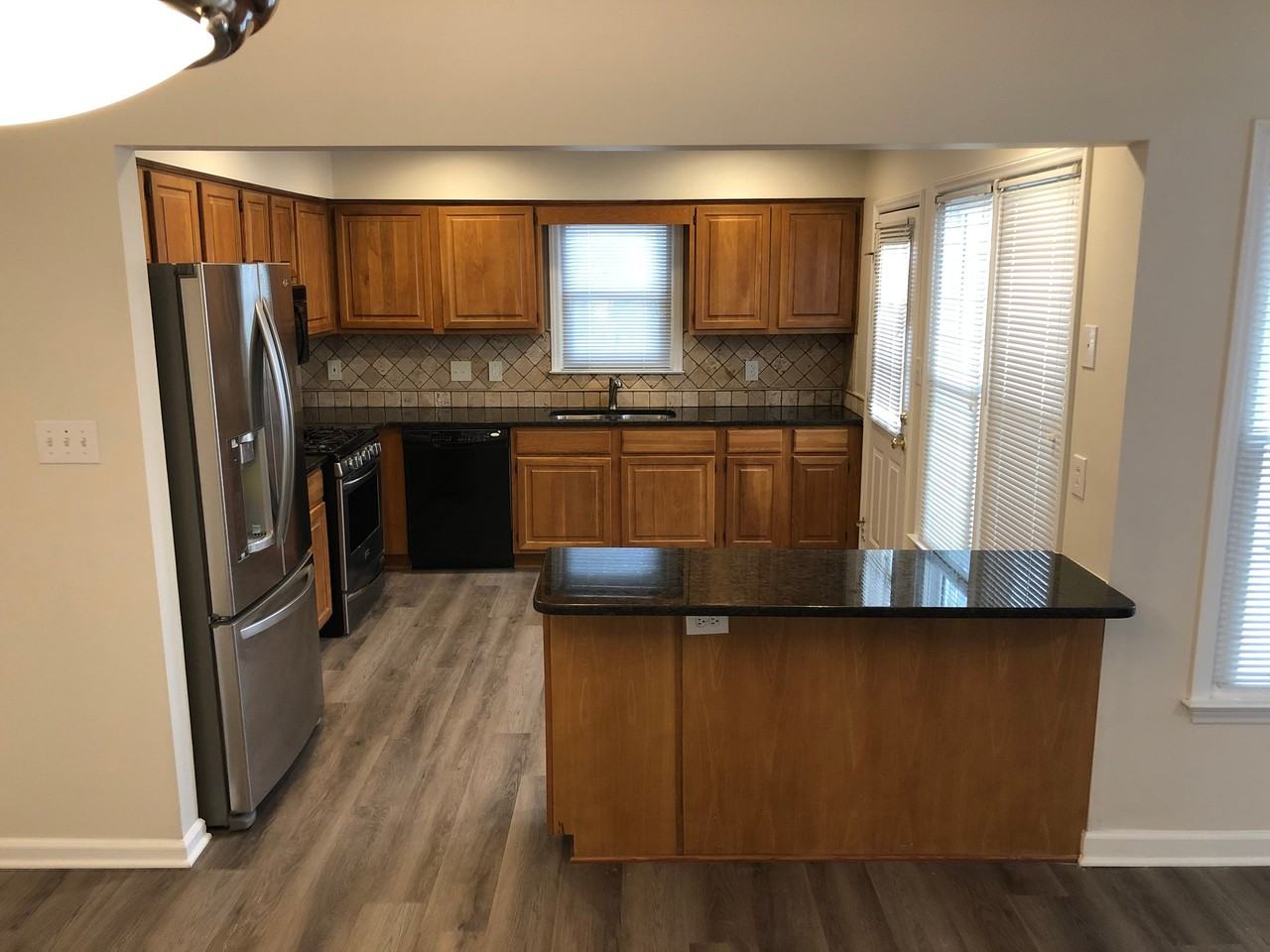 6705 Twin Tree Ct - Photo 2 of 13