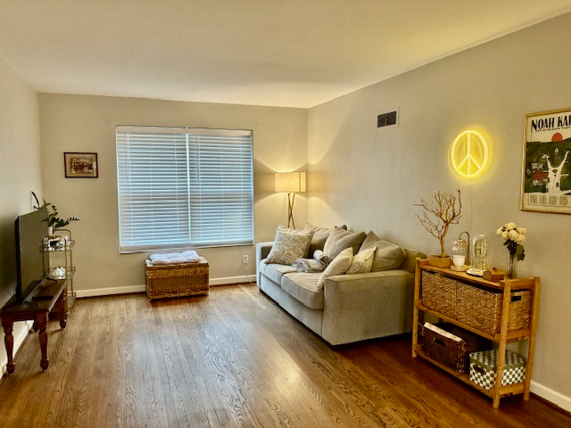 6219 Nagel Ave - Photo 3 of 22