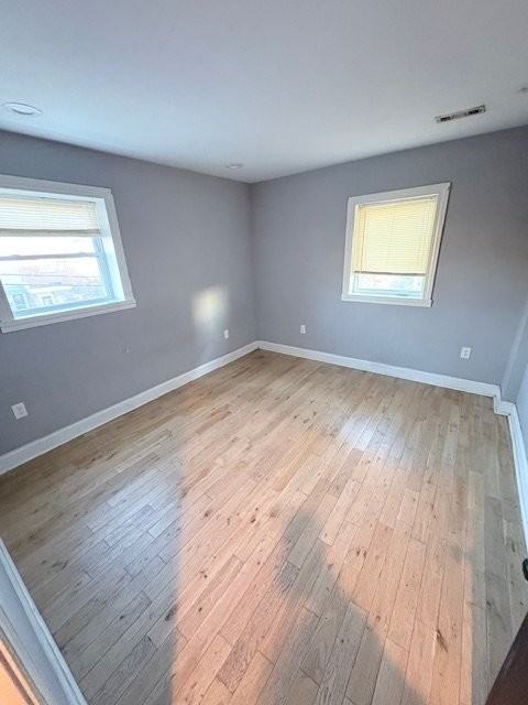 846 48th St Ne - Photo 2 of 5
