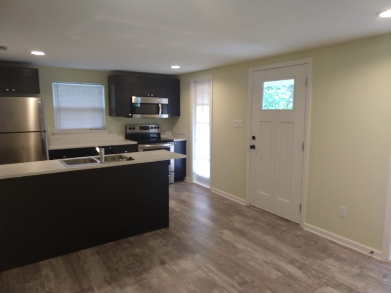 1238 Stearns St - Photo 2 of 8
