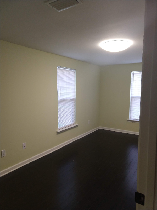 1238 Stearns St - Photo 4 of 8