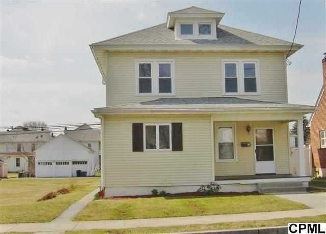 613 N Chestnut St - Photo 2 of 7