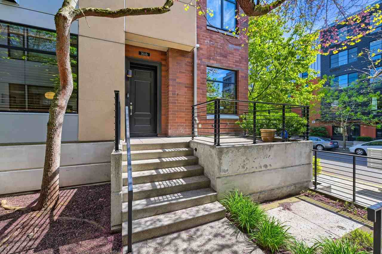 1616 Nw Riverscape St - Photo 2 of 17