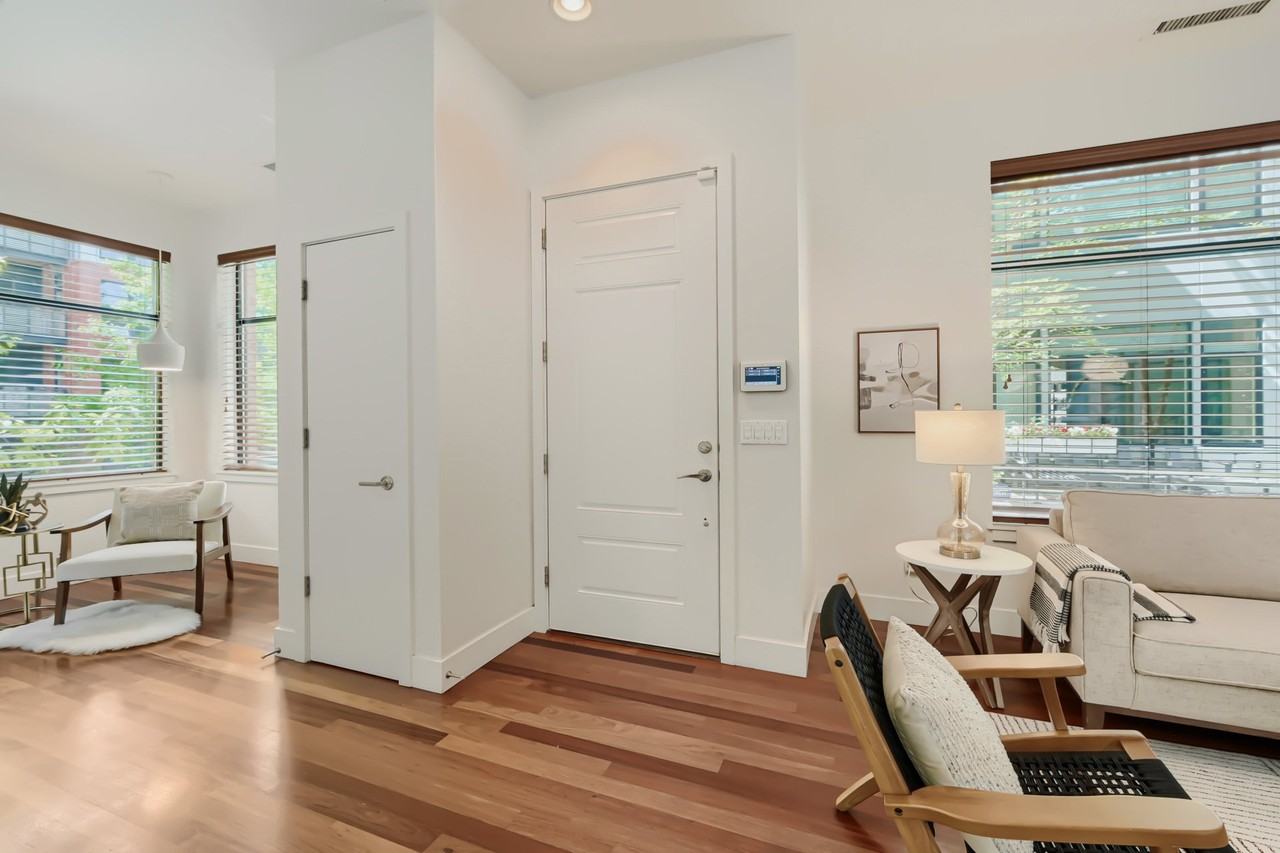 1616 Nw Riverscape St - Photo 3 of 17