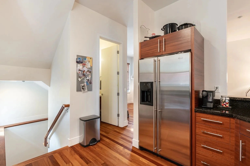 1616 Nw Riverscape St - Photo 7 of 17