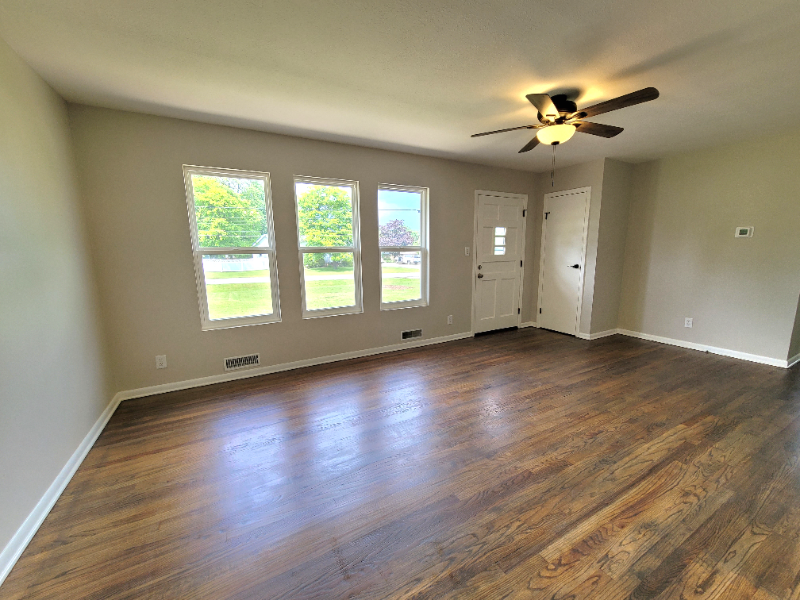 3952 Marie Dr - Photo 3 of 26