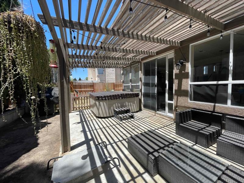 1629 Calle Las Casas - Photo 3 of 23