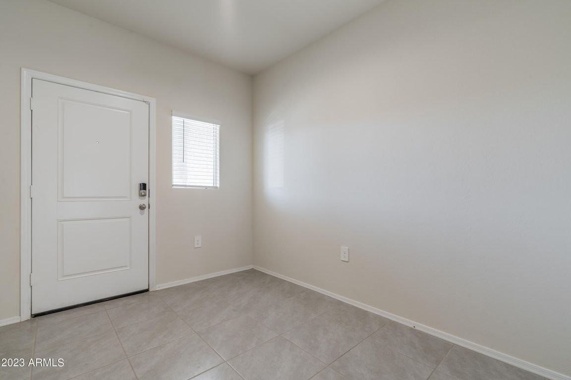 5206 E Gummite Dr - Photo 2 of 20
