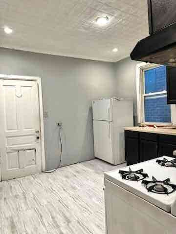 3249 N Elston Ave - Photo 2 of 7