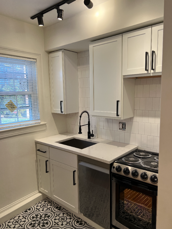 511 Angell St #3 - Photo 4 of 17