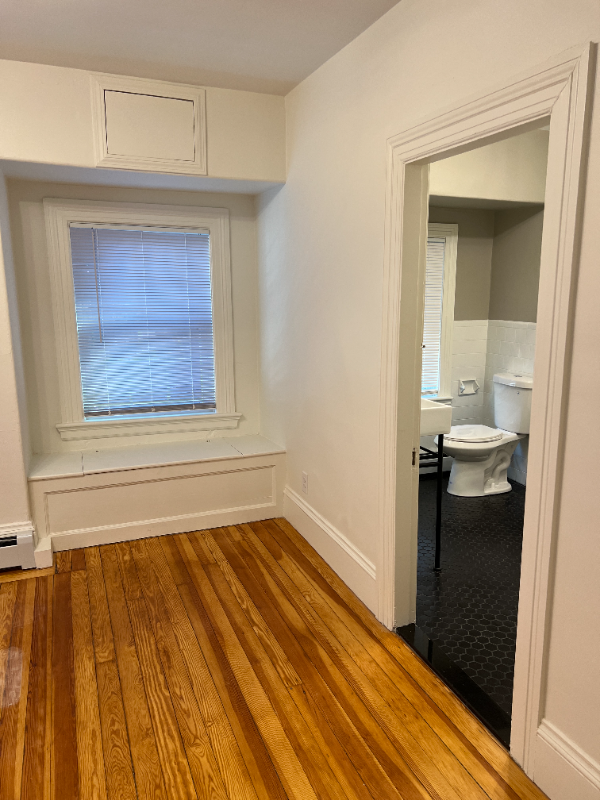 511 Angell St #3 - Photo 6 of 17