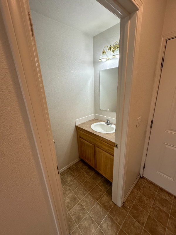 116 Ne Lotus Ct #118 - Photo 6 of 23