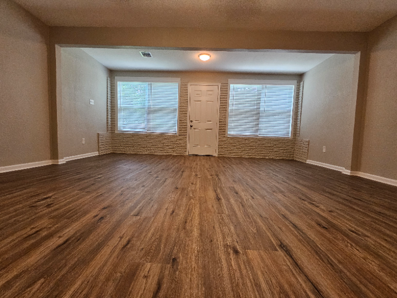 1526 2nd Ave N - Photo 2 of 13
