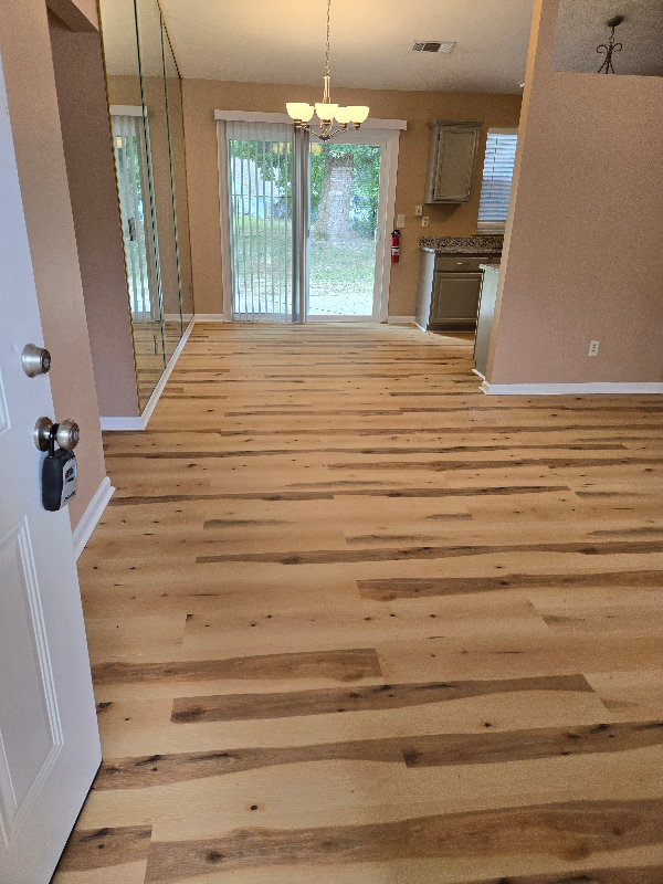 6090 Emerald Pointe Cir - Photo 2 of 10