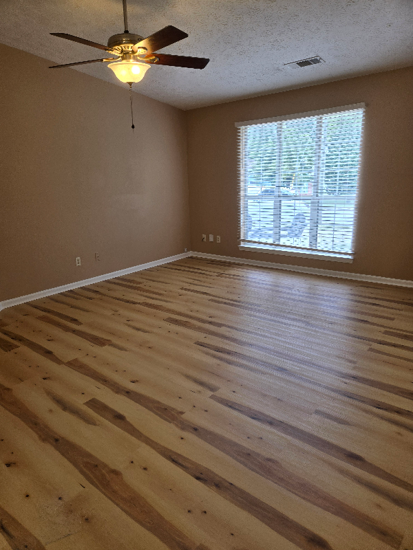 6090 Emerald Pointe Cir - Photo 3 of 10