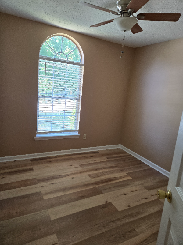 6090 Emerald Pointe Cir - Photo 7 of 10