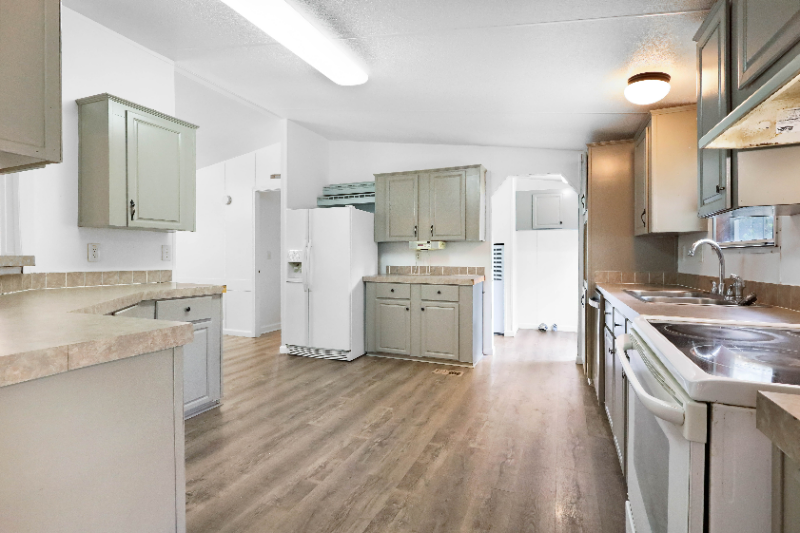 1222 Chapman Plantation Rd - Photo 2 of 19